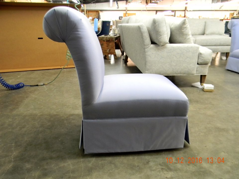 HF-208 - Roll Back Chair, Tight