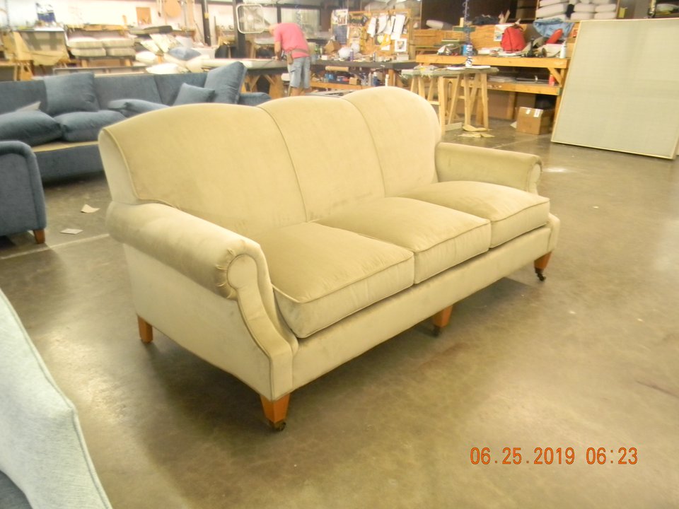 HF-2450 SF - Sofa, Kingsley Roll Arm