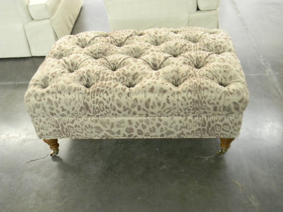 HF-457 - LargeTufted Turned Leg Ottoman