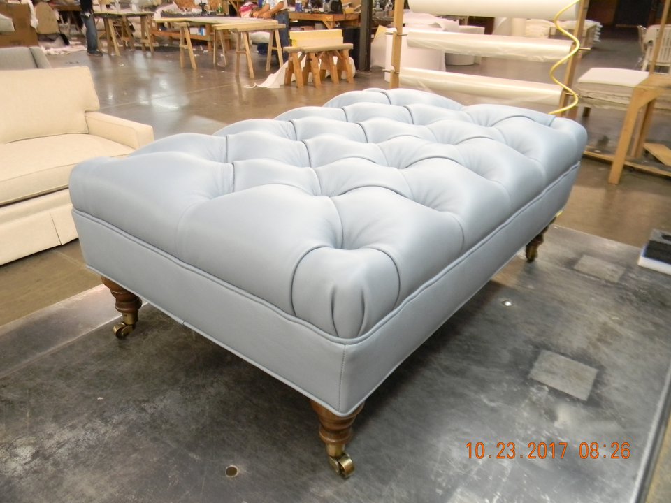 HF-457 - LargeTufted Turned Leg Ottoman