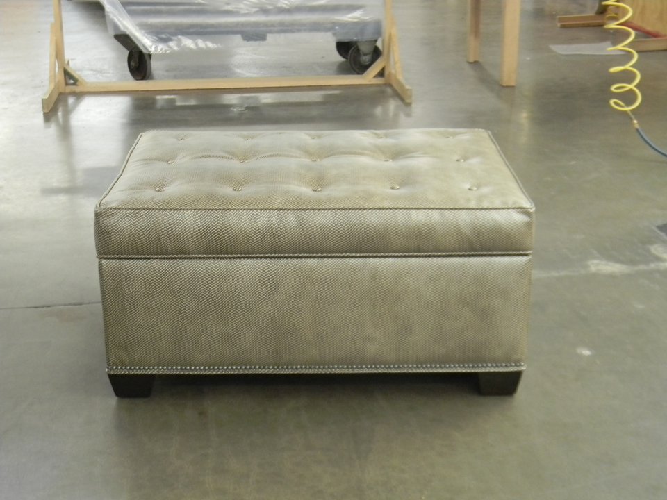 HF-472 - Storage Ottoman