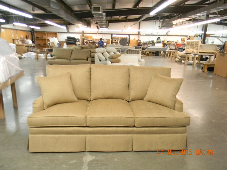 HF-700 SF - Sofa, English Arm & Skirt