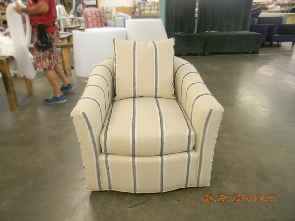 HF-773 - Swivel Chair